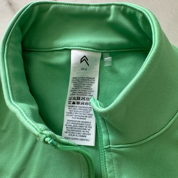 Oner Active Timeless Half Zip Crop Vest Jade Green Size S - Picture 6 of 6